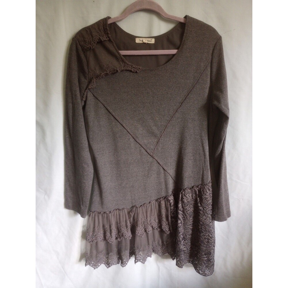 Indigo Soul Tunic Blouse Womens Large Gray Lace Ruffle Hem Asymmetrical Boho Top